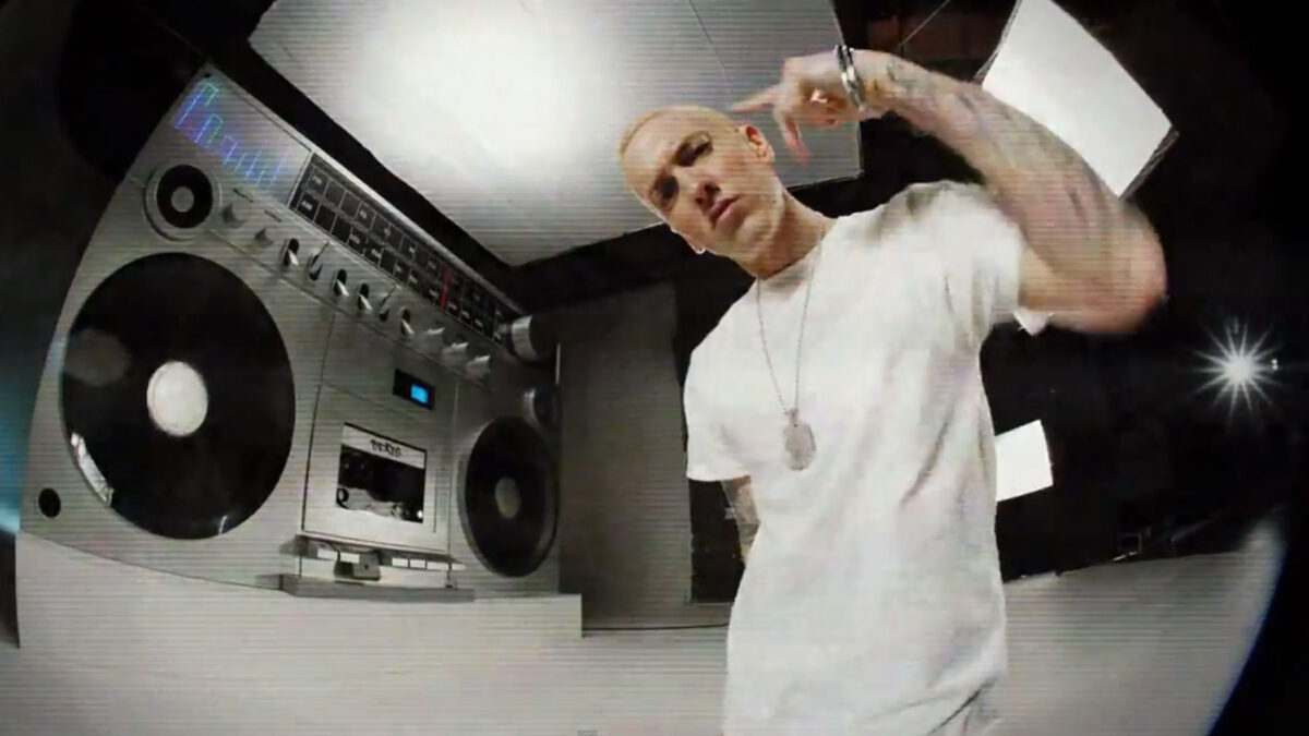 EMINEM – BERZERK